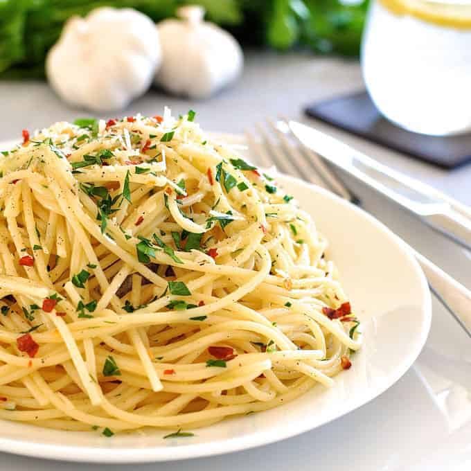 Pasta with Olive OIl & Garlic (Aglio Olio): 8 Classic Simple Authentic Pasta Recipes. Pantry favourites on the table in 15 minutes or less.