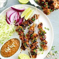 Satay Chicken with Peanut Sauce (Indonesian / Bali version)