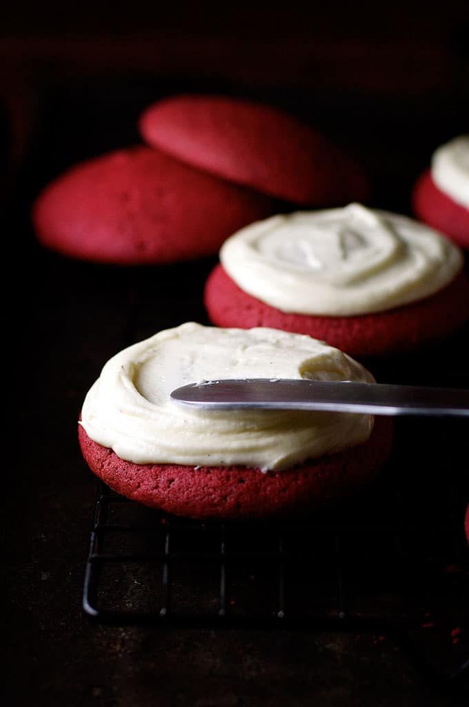 Frosting Red Velvet Cupcake Cookies with Cream Cheese Frosting