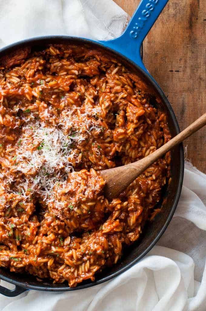 One Pot Bolognaise Orzo (Risoni) - dinner on the table in 20 minutes, from scratch, all made in one pot.
