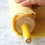 Preparation of easy homemade quiche crust