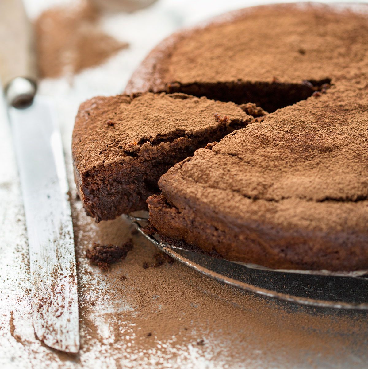 Flourless chocolate cake