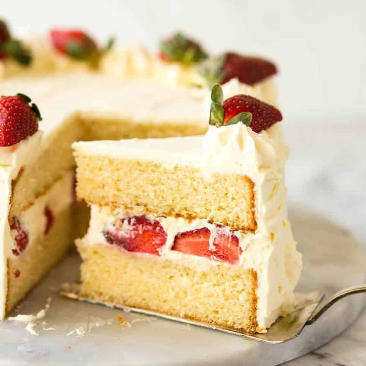 An exceptional, classic Vanilla Sponge Cake. Tender crumb, moist, keeps well for 3 days. A Cooks' Illustrated recipe. recipetineats.com