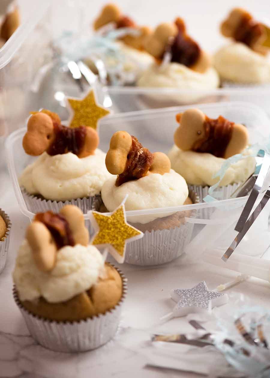 Doggie cupcakes packed to give to Dozer's friends
