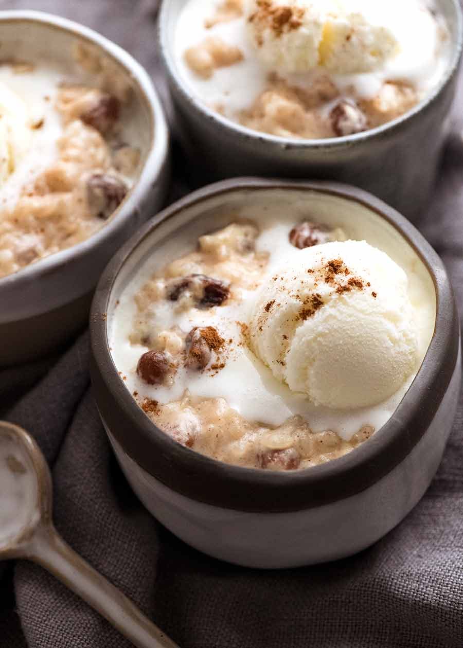 3 servings of creamy rice pudding with ice cream