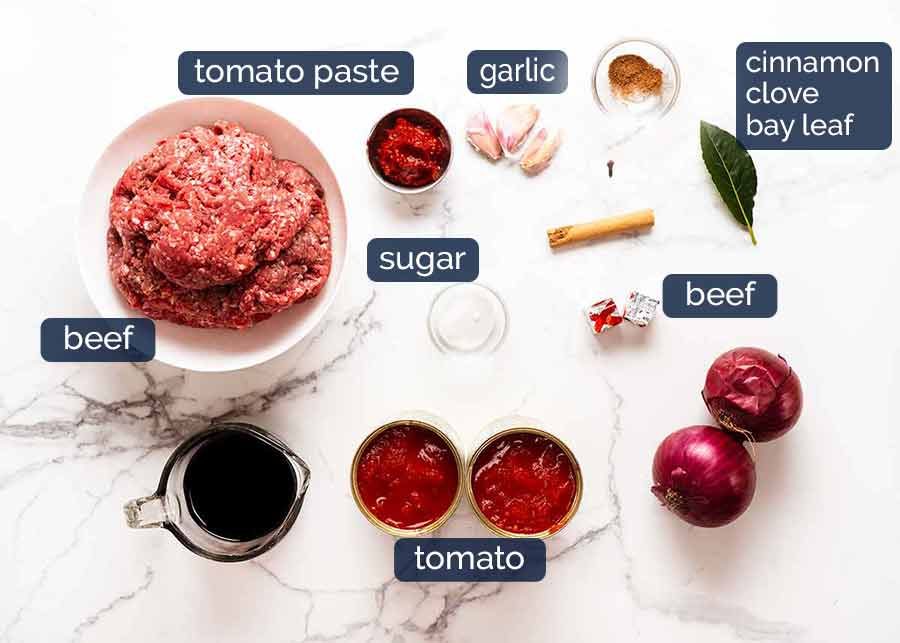 What goes in Pastitsio - Greek beef pasta bake