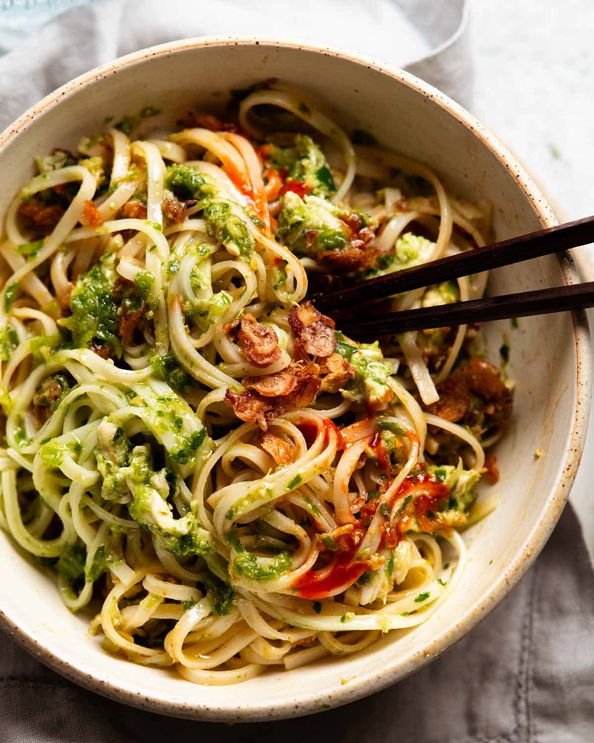 Green Ginger Rice Noodles with chicken